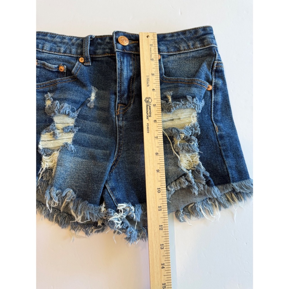 Almost Famous Womens Distressed Denim Shorts Dark Wash Frayed Hem Size 00 - Picture 3 of 6